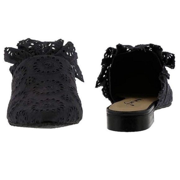 Darling Eyelet Free People Mules - Picture 5 of 5